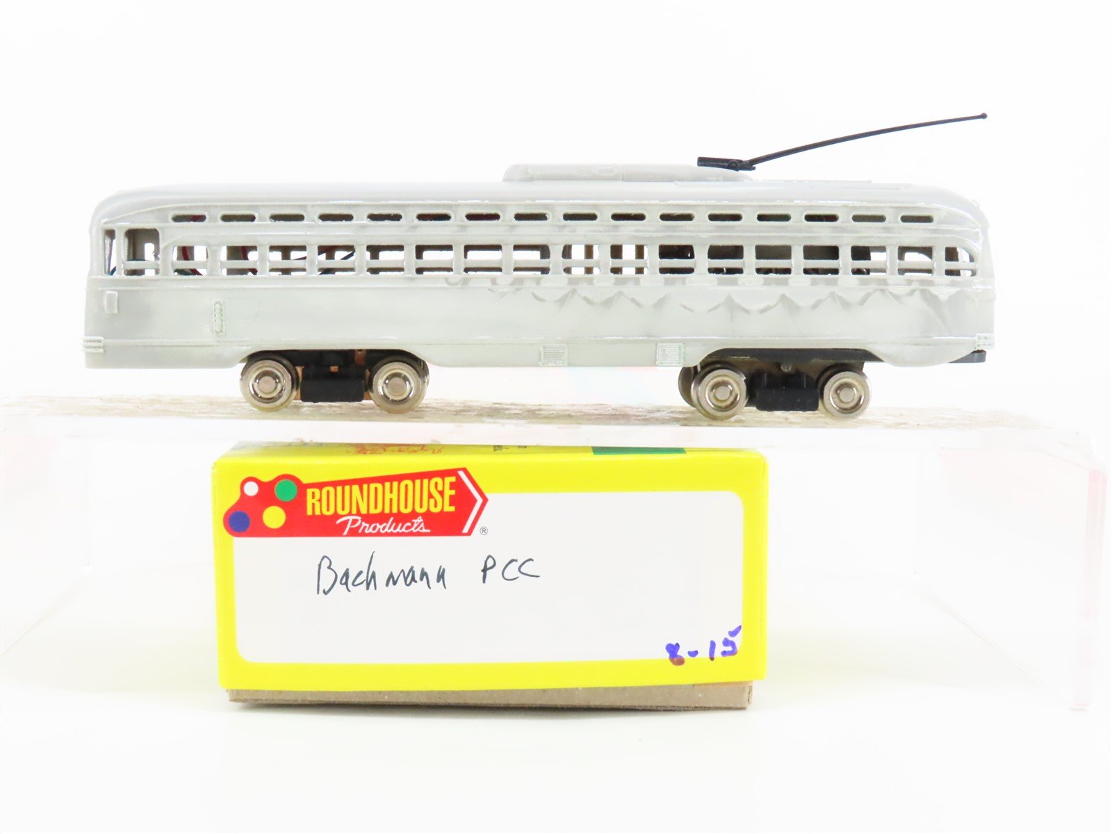 HO Scale Bachmann Undecorated PCC Electric Streetcar