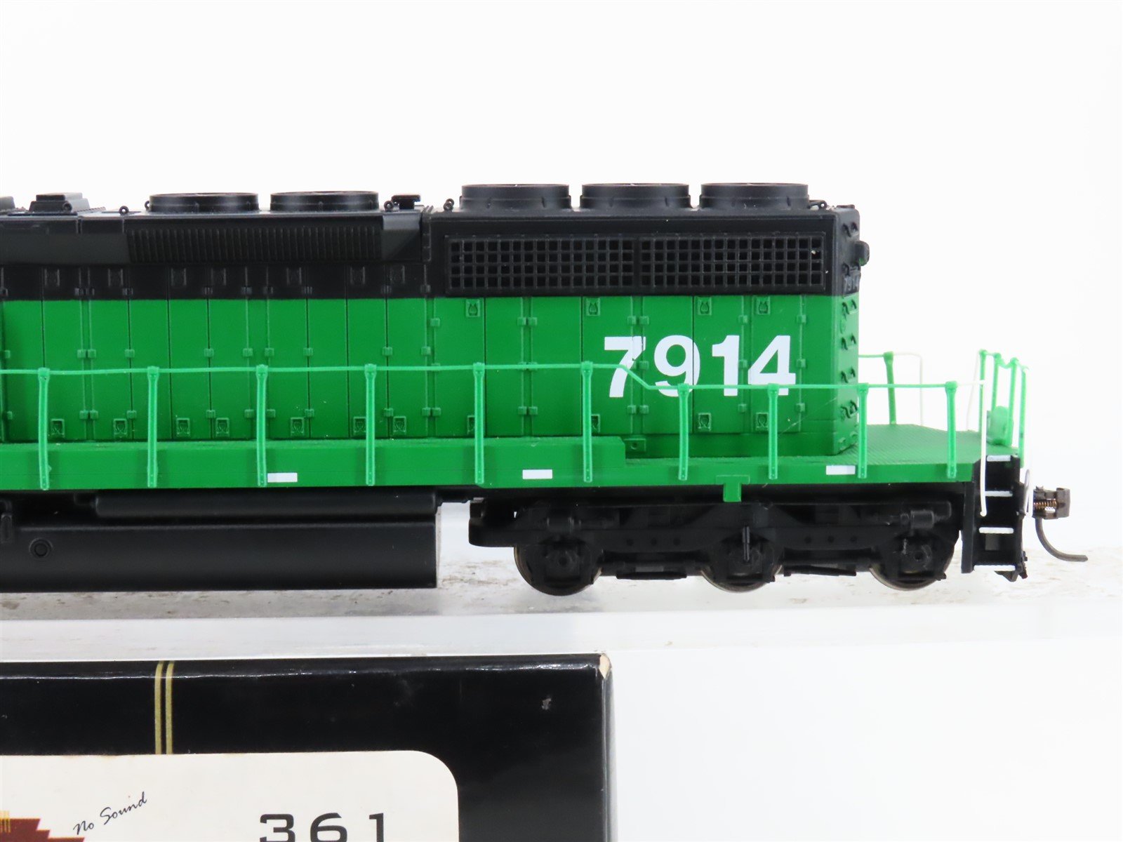 HO Scale Broadway Limited BLI 361 BN Railway SD40-2 Diesel Locomotive #7914