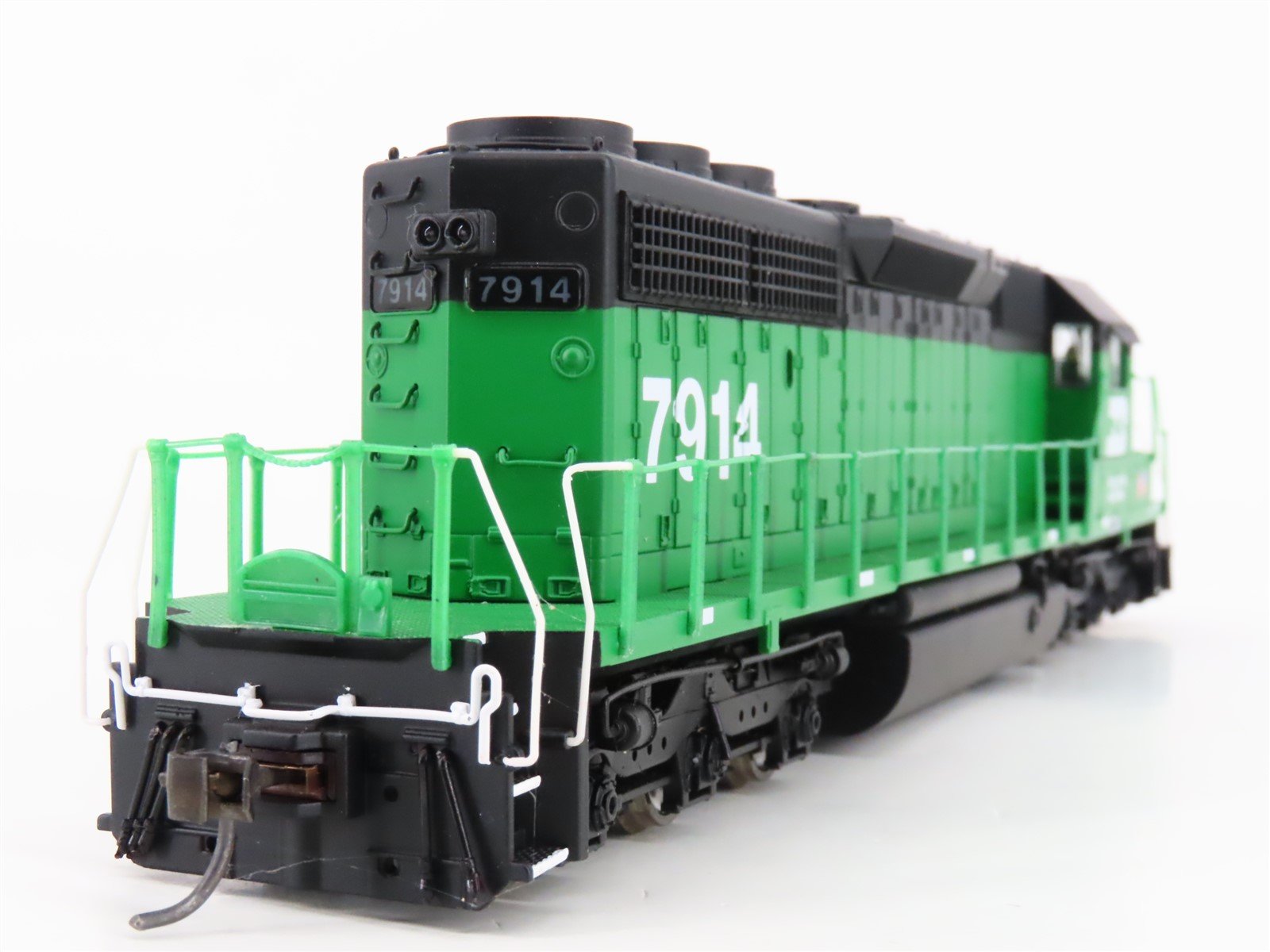 HO Scale Broadway Limited BLI 361 BN Railway SD40-2 Diesel Locomotive #7914