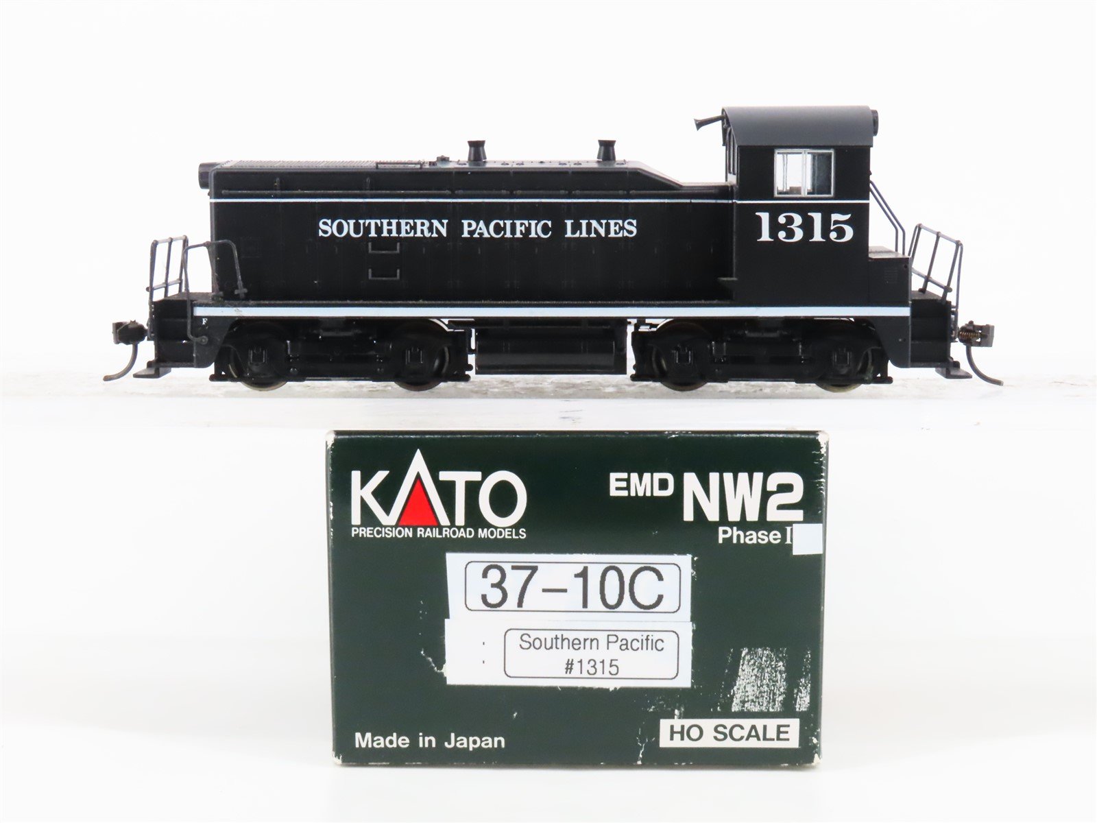 HO Scale KATO 37-10C SP Southern Pacific NW2 Diesel Locomotive #1315
