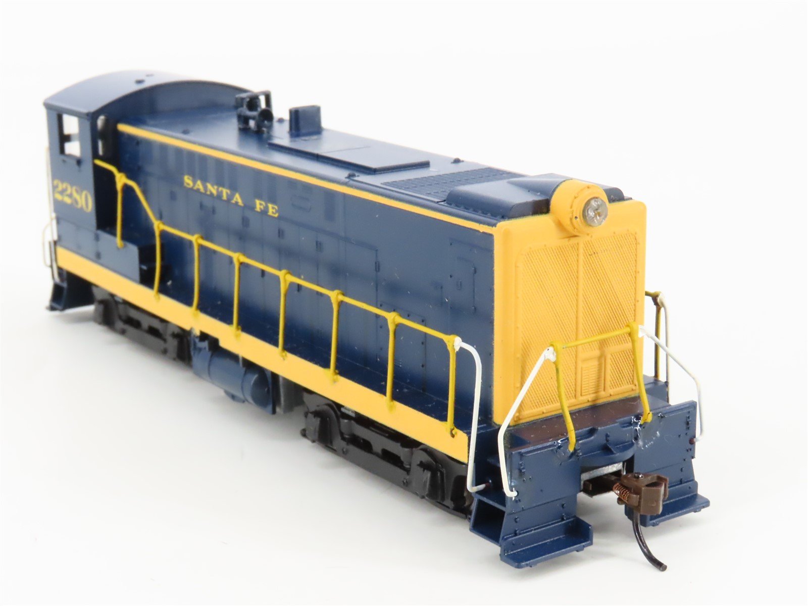 HO Scale Athearn 3701 ATSF Santa Fe S12 Diesel Locomotive #2280