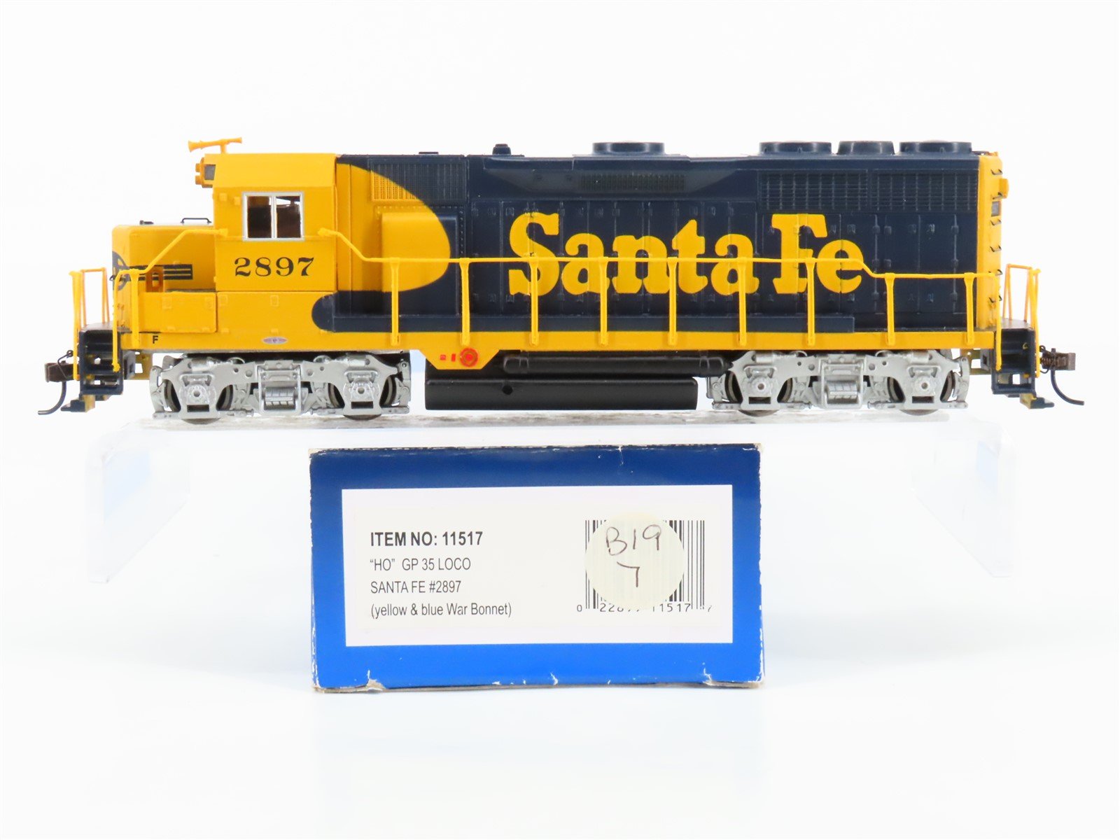 HO Scale Bachmann 11517 ASTF Santa Fe GP35 Diesel Locomotive #2897