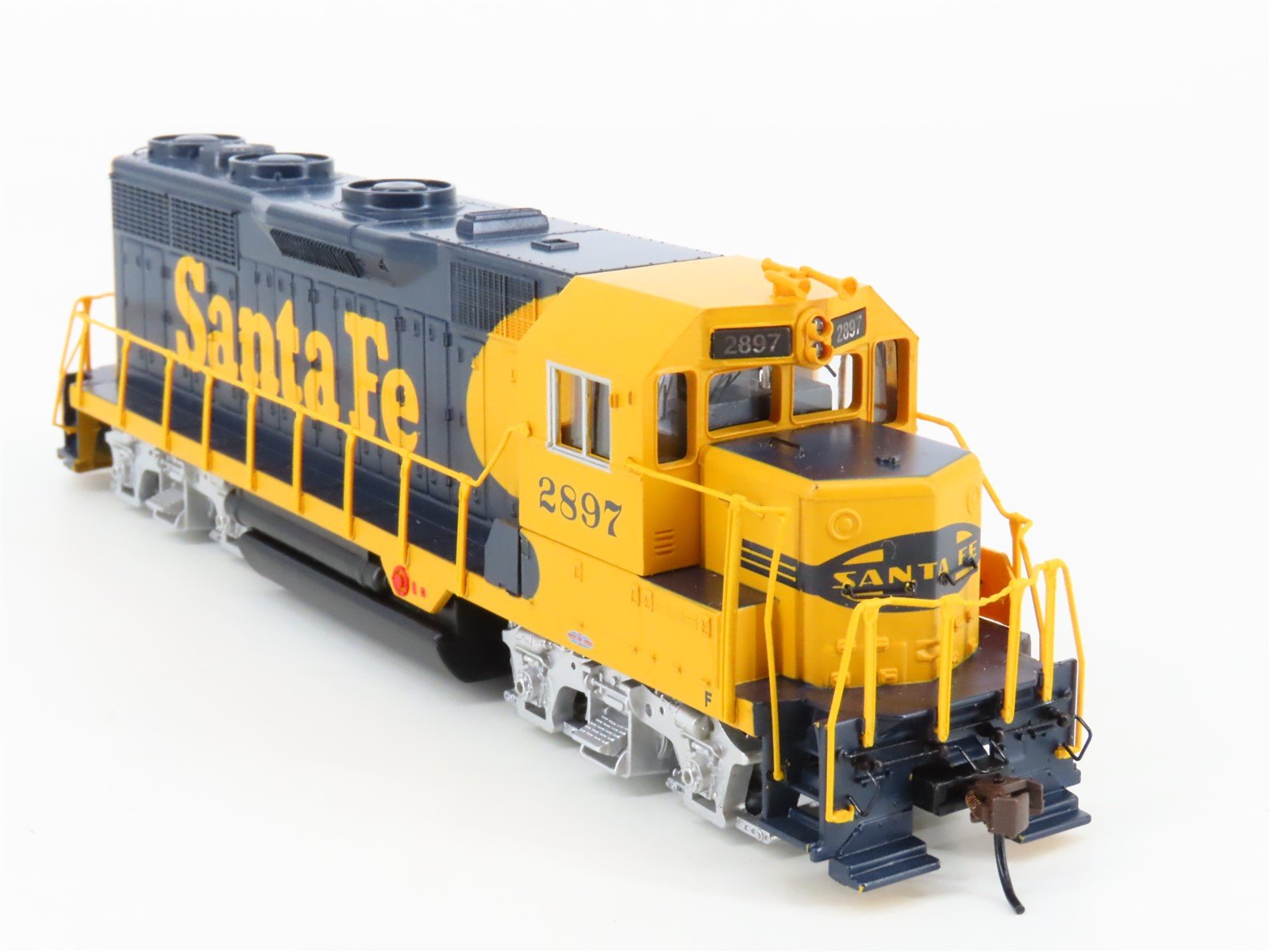 HO Scale Bachmann 11517 ASTF Santa Fe GP35 Diesel Locomotive #2897