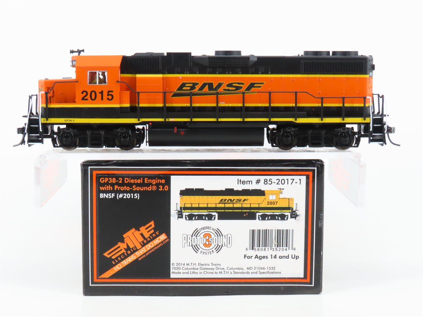 HO Scale MTH 85-2017-1 BNSF Railway GP38-2 Diesel Locomotive #2015 wDCC & Sound