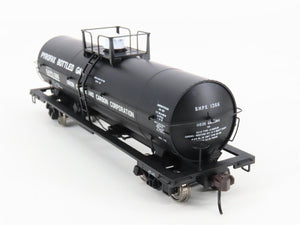 HO Scale Atlas 1064-1 SHPX Pyrofax Bottled Gas 11,000 Gallon Tank Car #1366