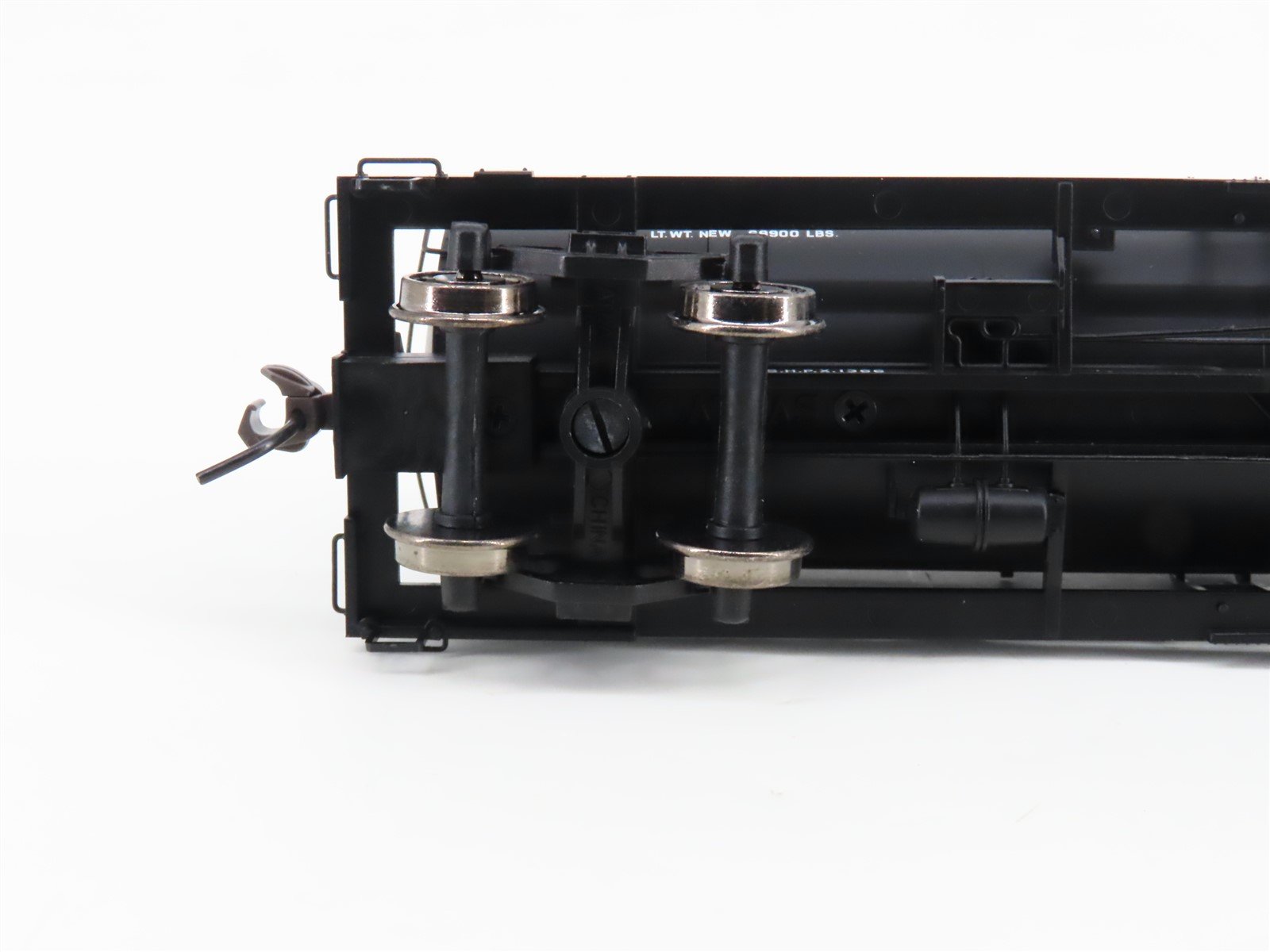 HO Scale Atlas 1064-1 SHPX Pyrofax Bottled Gas 11,000 Gallon Tank Car #1366