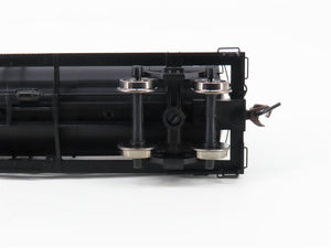 HO Scale Atlas 1064-1 SHPX Pyrofax Bottled Gas 11,000 Gallon Tank Car #1366