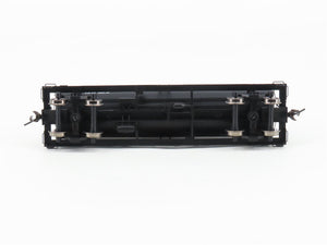 HO Scale Atlas 1064-1 SHPX Pyrofax Bottled Gas 11,000 Gallon Tank Car #1366