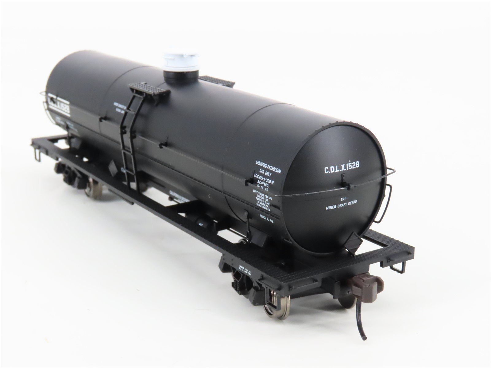 HO Scale Atlas 1031-2 CDLX California Dispatch Line 11,000 Gallon Tank Car #1528