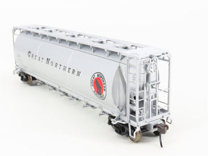 HO Scale Atlas #1962-1 GN Great Northern Railway 6-Bay Cylindrical Hopper #71604