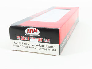 HO Scale Atlas #1962-1 GN Great Northern Railway 6-Bay Cylindrical Hopper #71604