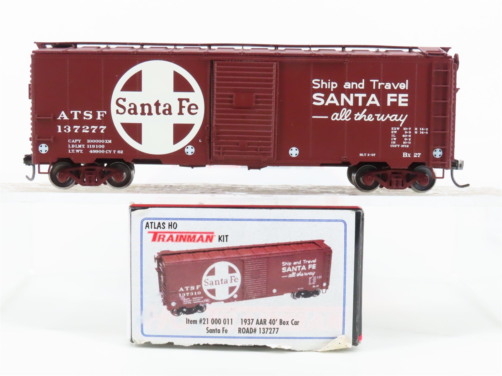 HO Scale Atlas Trainman #21000011 ATSF Santa Fe Railroad 40' Box Car #137277
