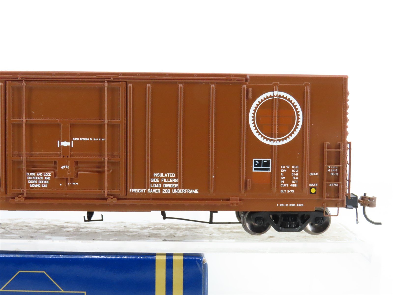 HO Athearn Genesis ATHG69095 IC Illinois Central 50' Plug Door Box Car #151660