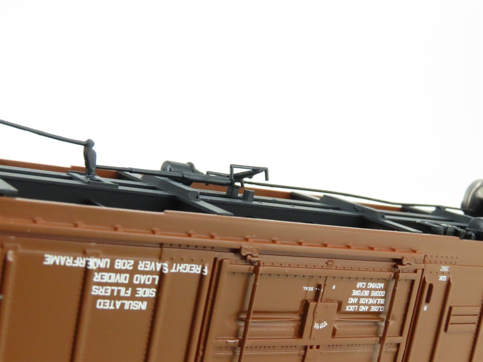 HO Athearn Genesis ATHG69095 IC Illinois Central 50' Plug Door Box Car #151660