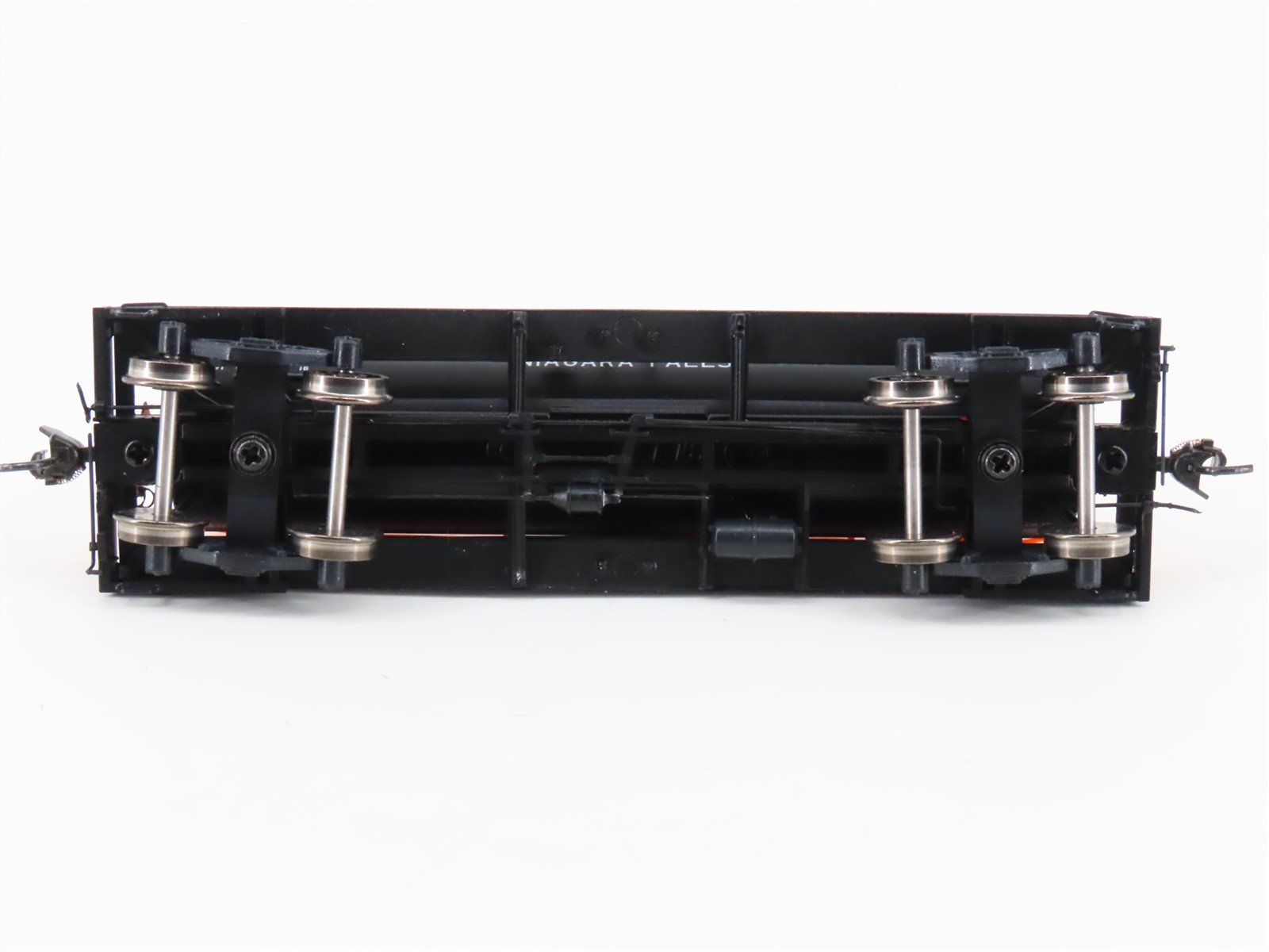 HO Scale Broadway Limited Imports 6122 HOKX Hooker Chemicals Tank Car #643