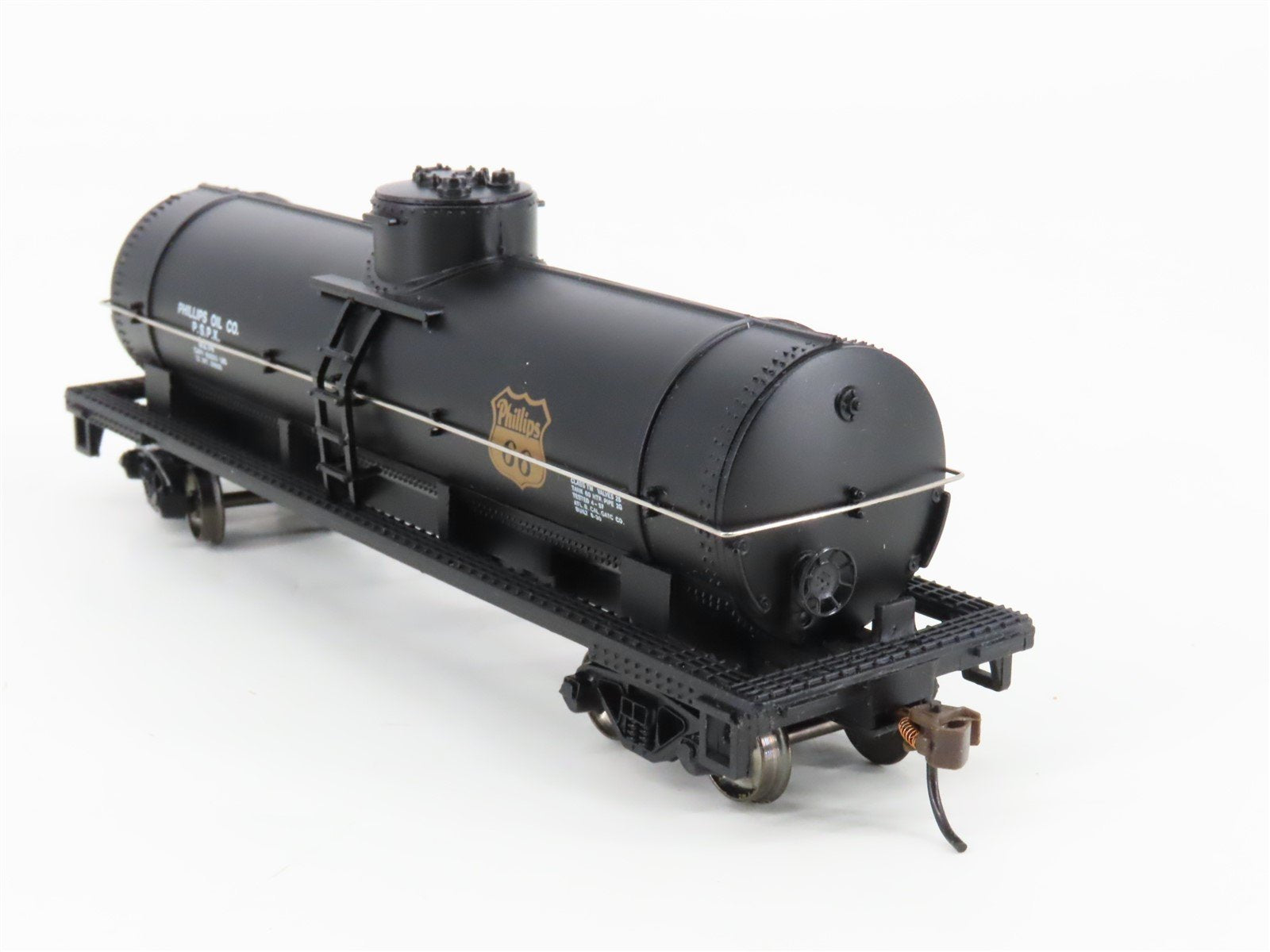 HO Bachmann Silver Series 17840 PSPX Phillips 66 40' Single Dome Tank Car #9214