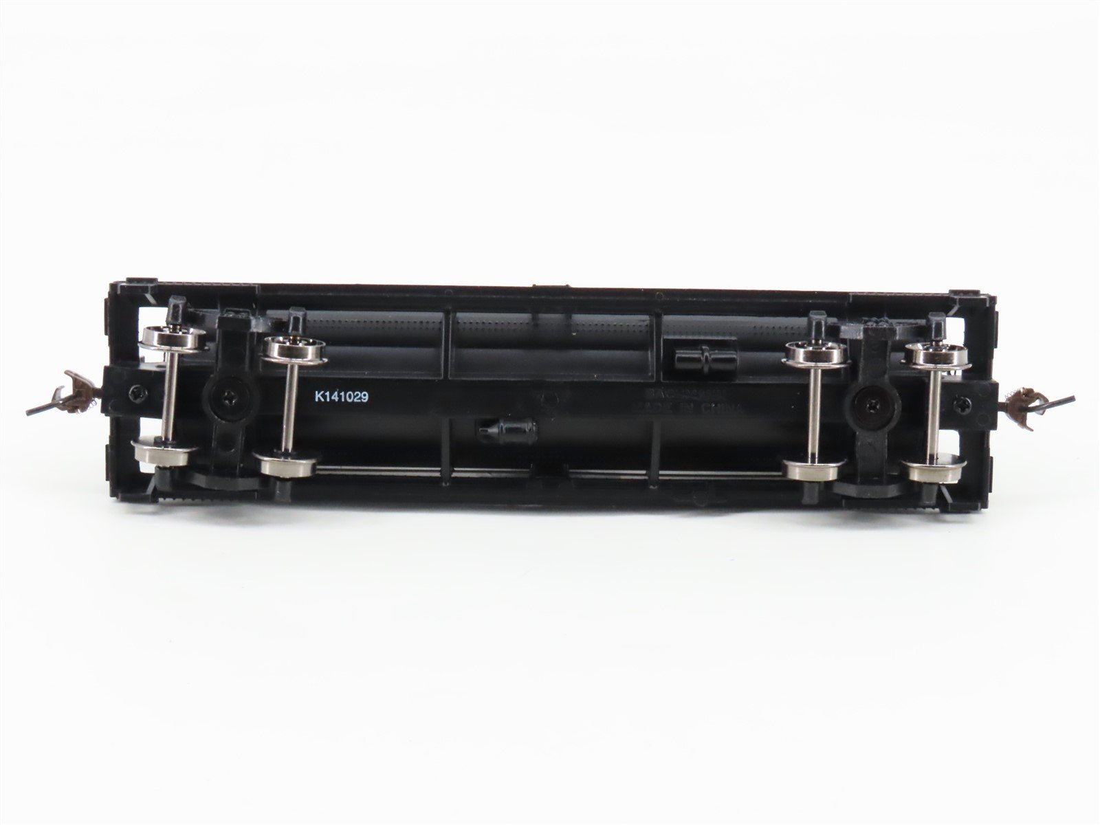 HO Scale Bachmann Silver Series 17832 UTLX Gramps 40' Single Dome Tank Car 11050