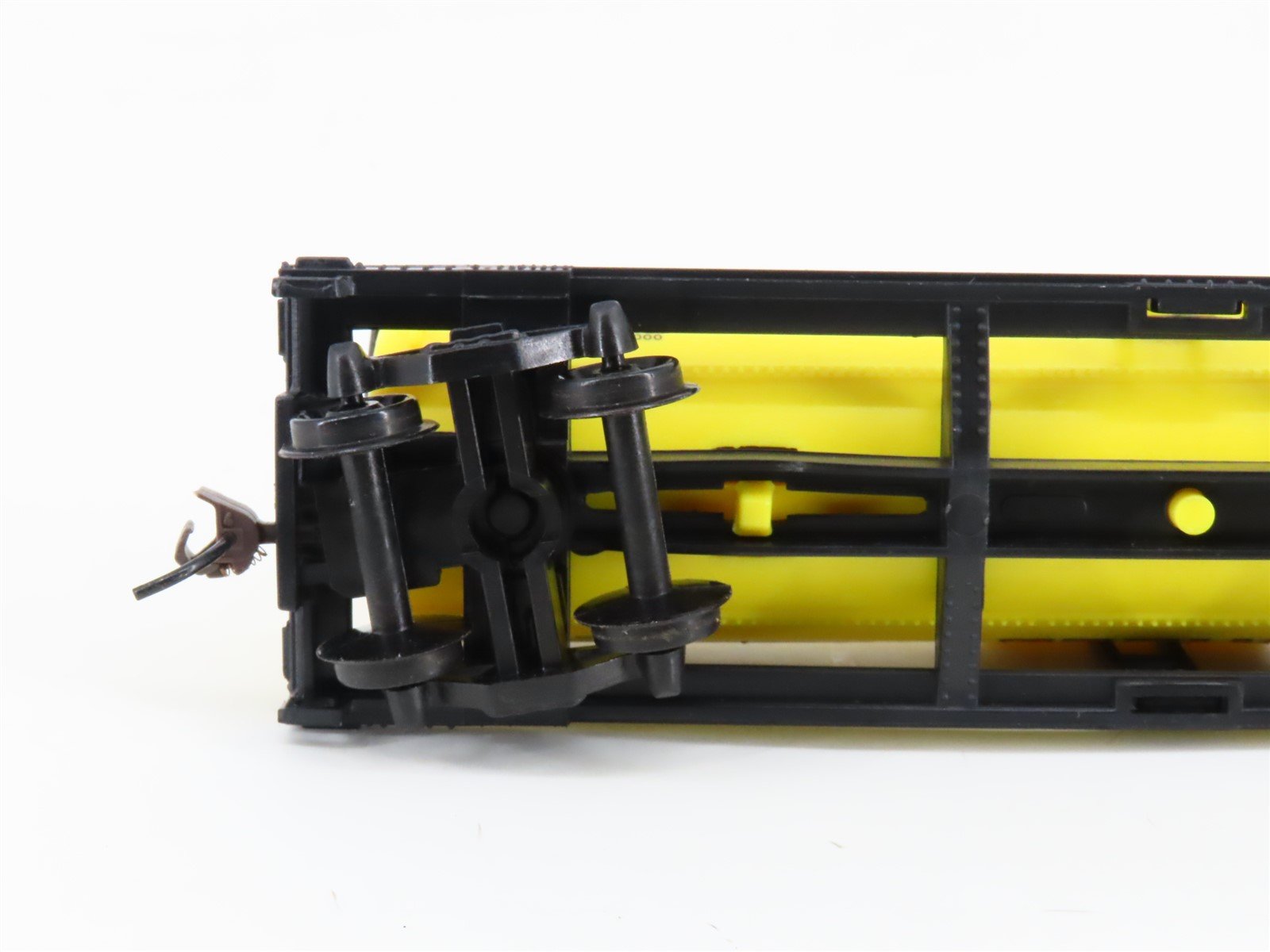 HO Scale Model Power 98103 SCCX Shell Chemical Tank Car #1105