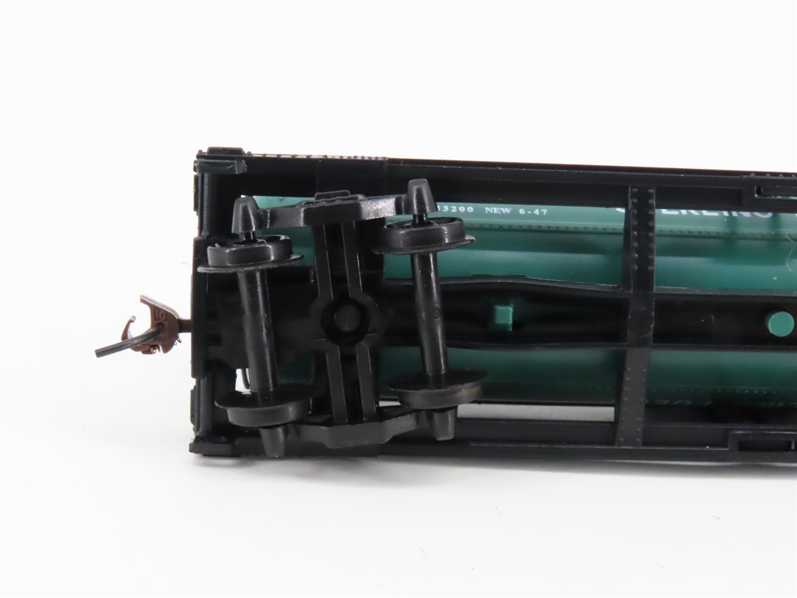 HO Scale Model Power 98110 HJMX Champion Oil Chemical Tank Car #6001