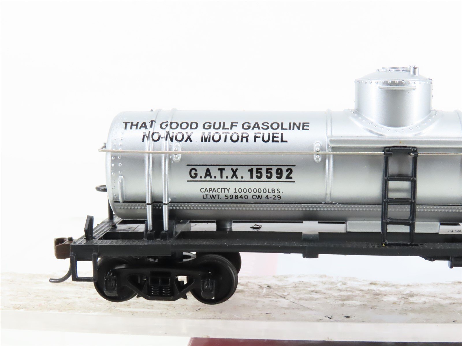 HO Scale Mantua 732593 GATX Gulf 40' Single Dome Tank Car #15592