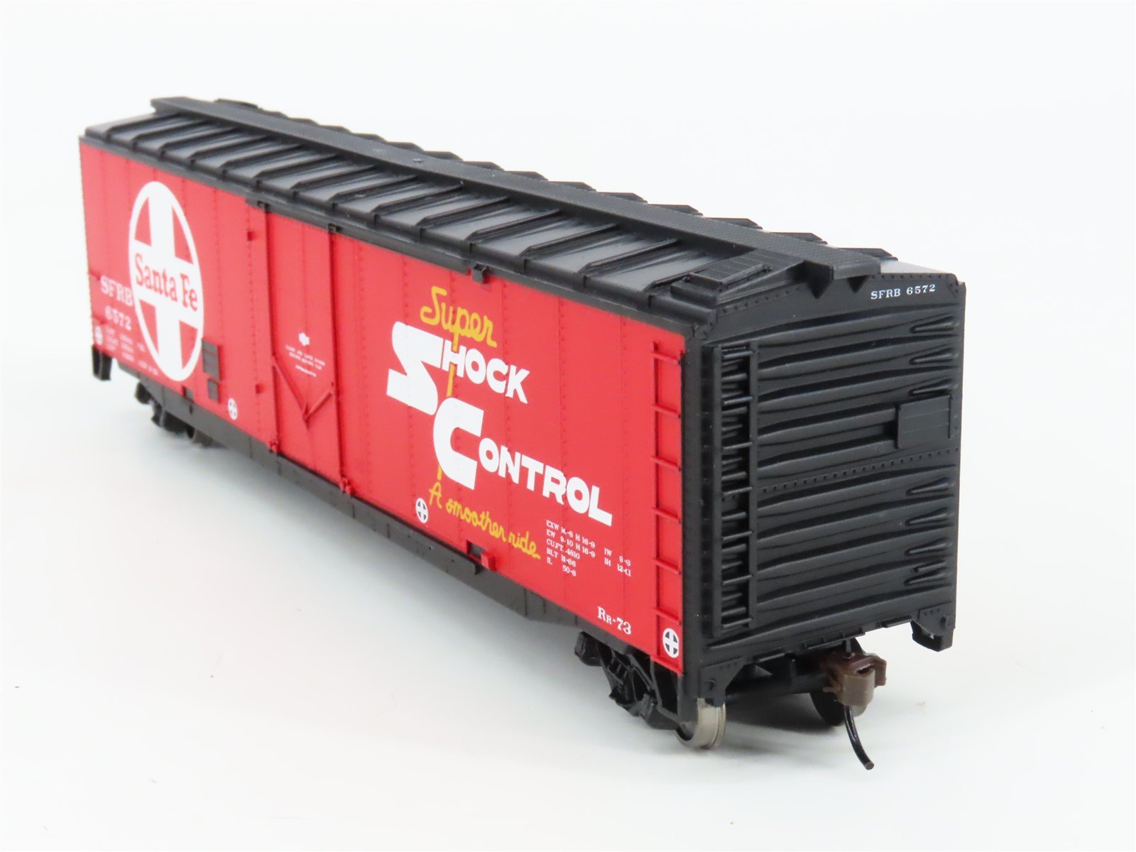 HO Scale Walthers Trainline 931-1676 SFRB Santa Fe 50' Plug Door Box Car #6572