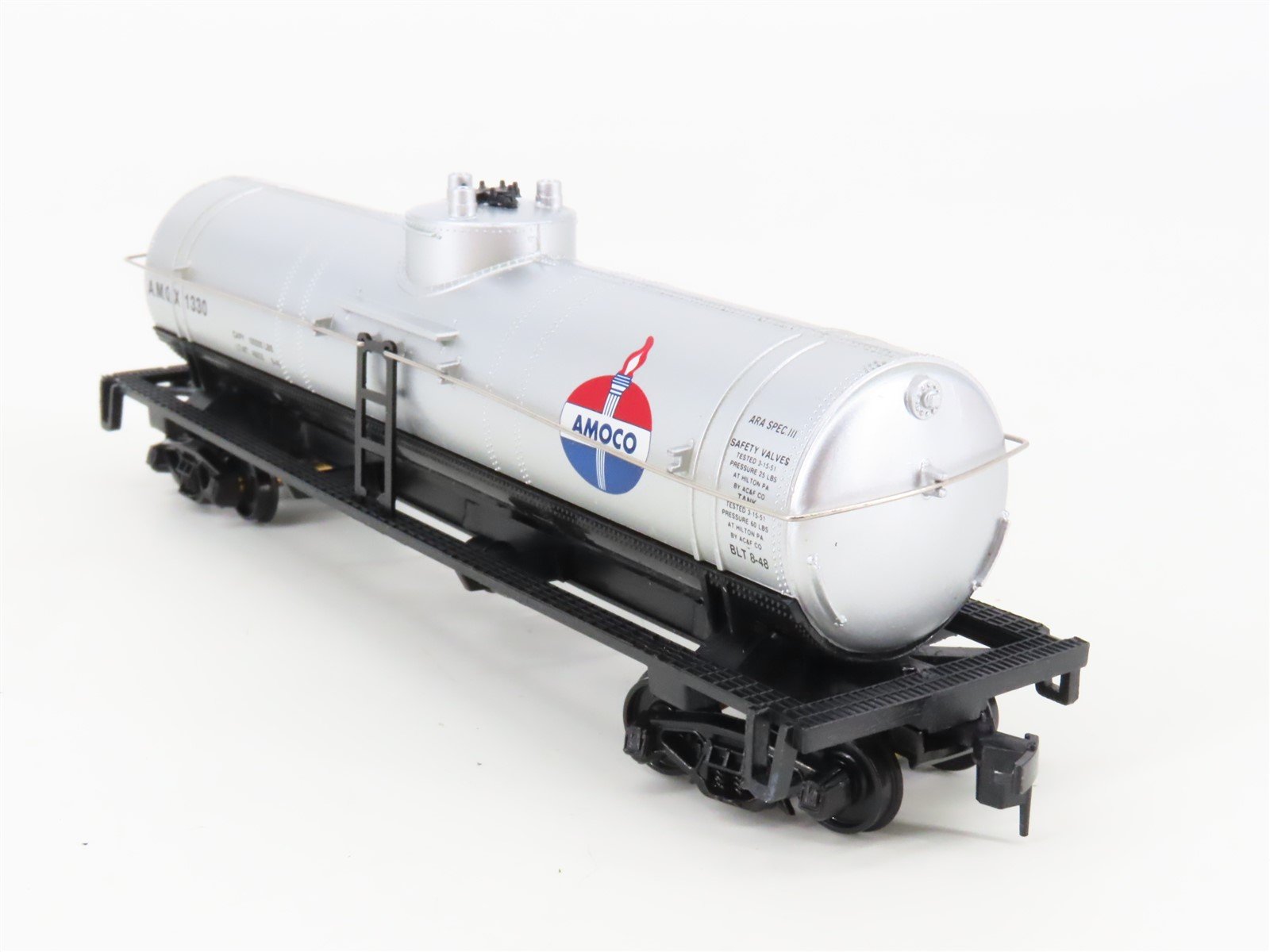 HO Scale Walthers Trainline 931-613 AMOX Amoco 40' Single Dome Tank Car #1330