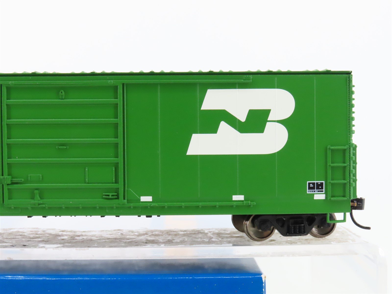 HO Scale Walthers Mainline 910-1926 BN Burlington Northern 50' Box Car #318920
