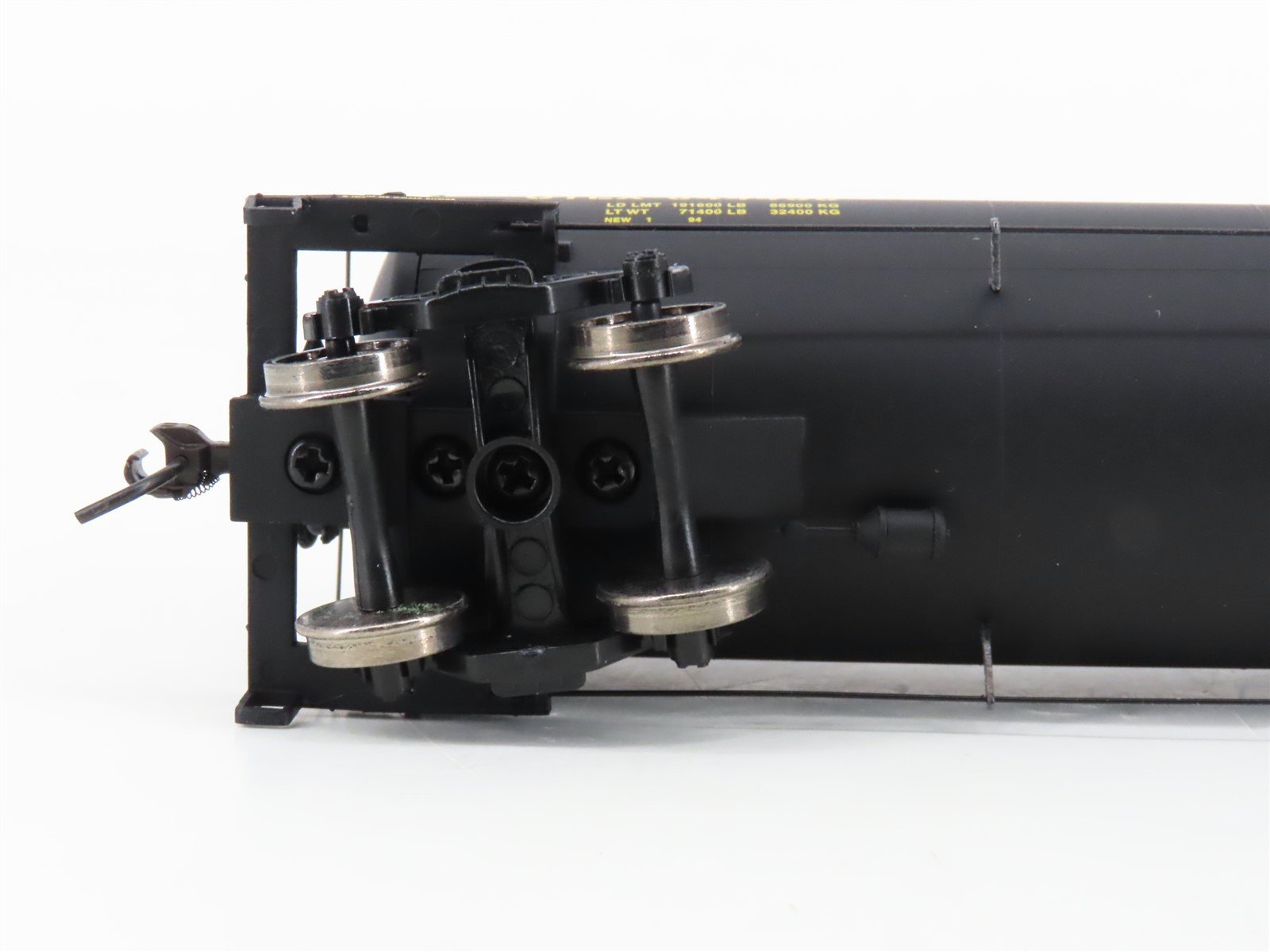 HO Scale Walthers Gold Line 932-7272 UTLX Darling Funnel Flow Tank Car #644438