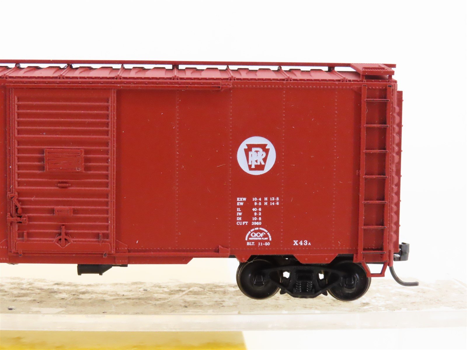 HO Scale Accurail 3204 PRR Pennsylvania 40' Steel Box Car #602038 - BUILT
