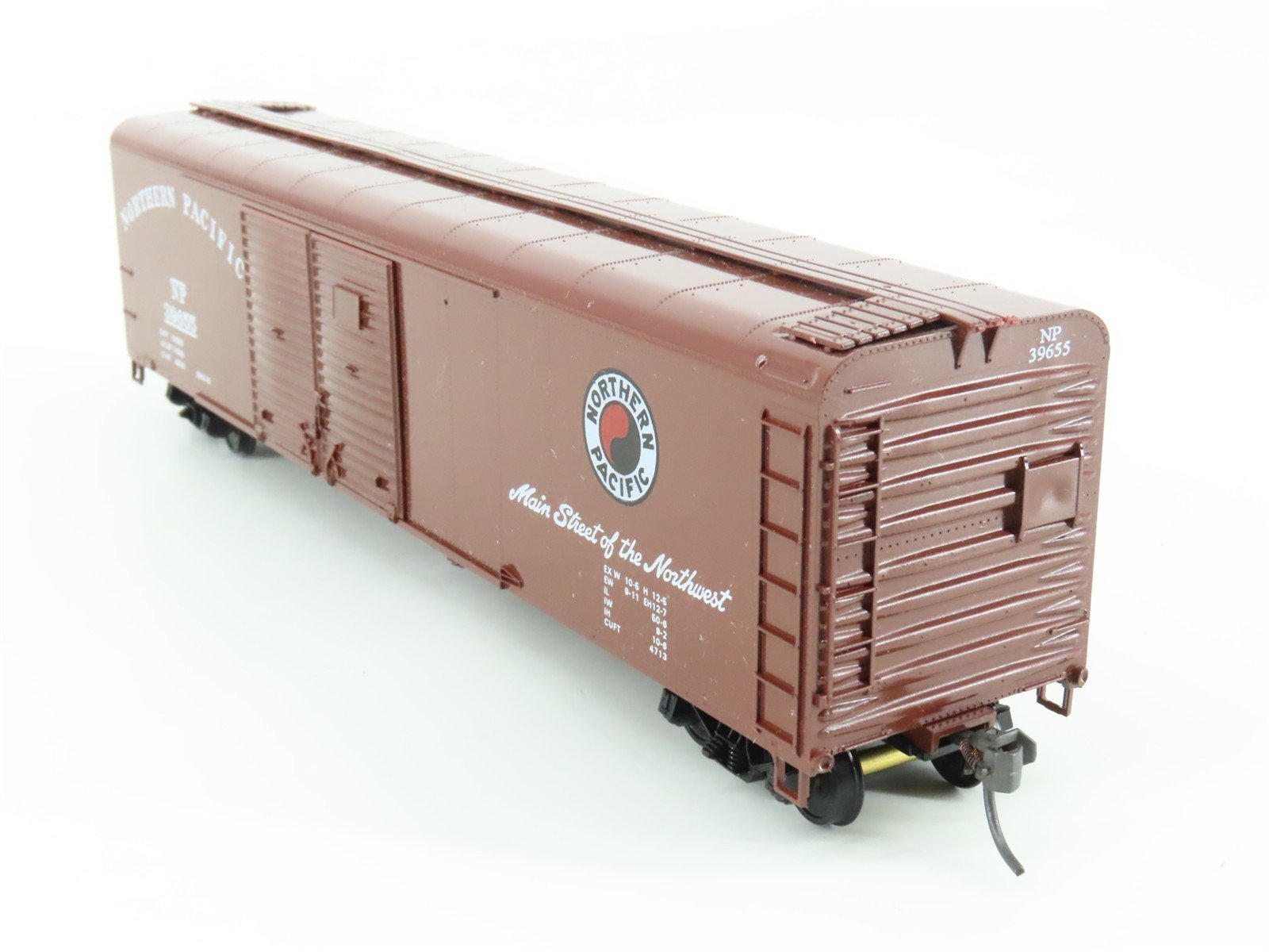HO Scale Bowser NP Northern Pacific 50' Boxcar #39655