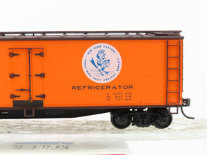 HO Scale Accurail 4810 MDT New York Central 40' Wood Reefer #11304