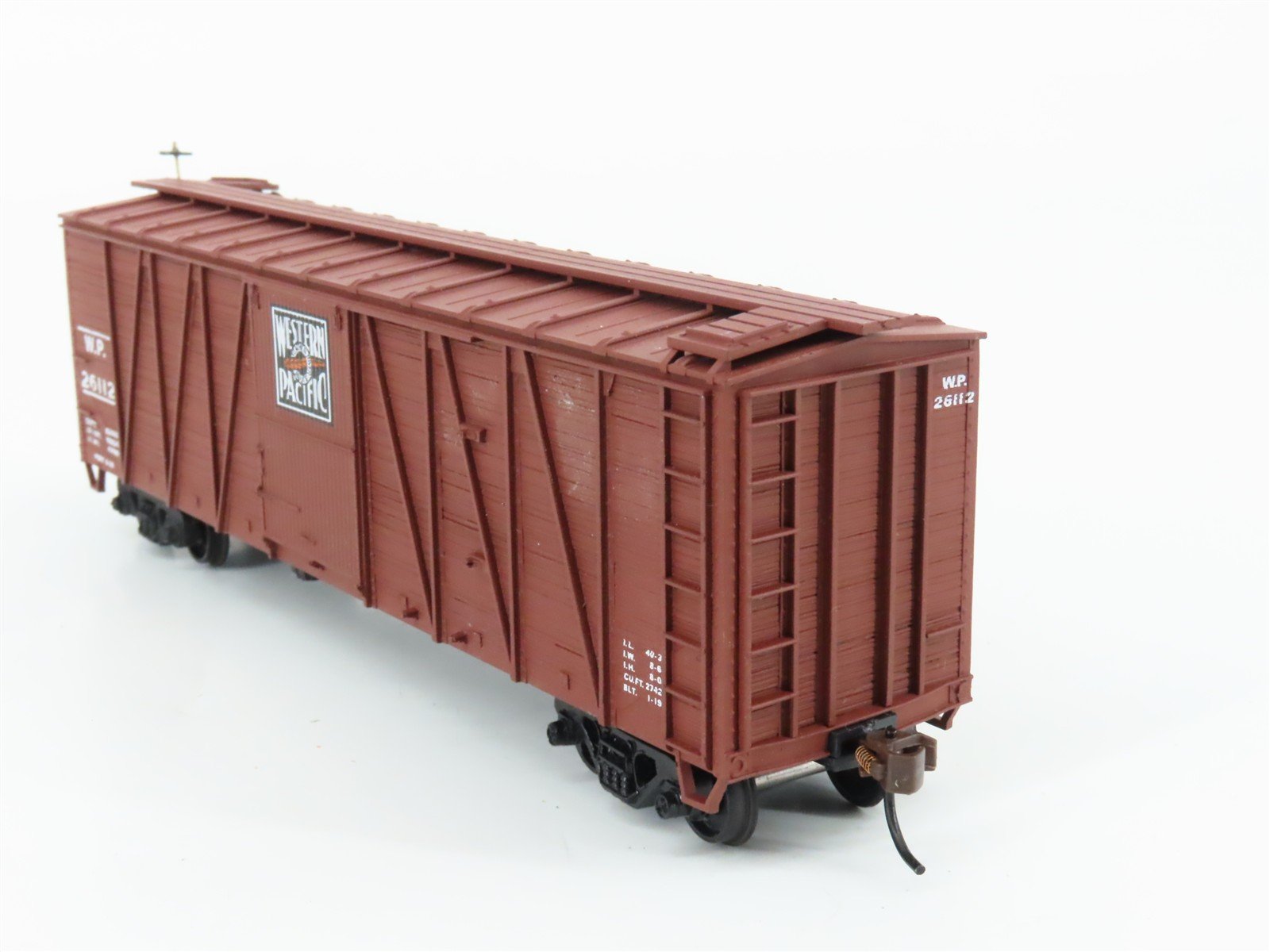 HO Scale Accurail 1583 WP Western Pacific 40' Wood Ends Boxcar #26112