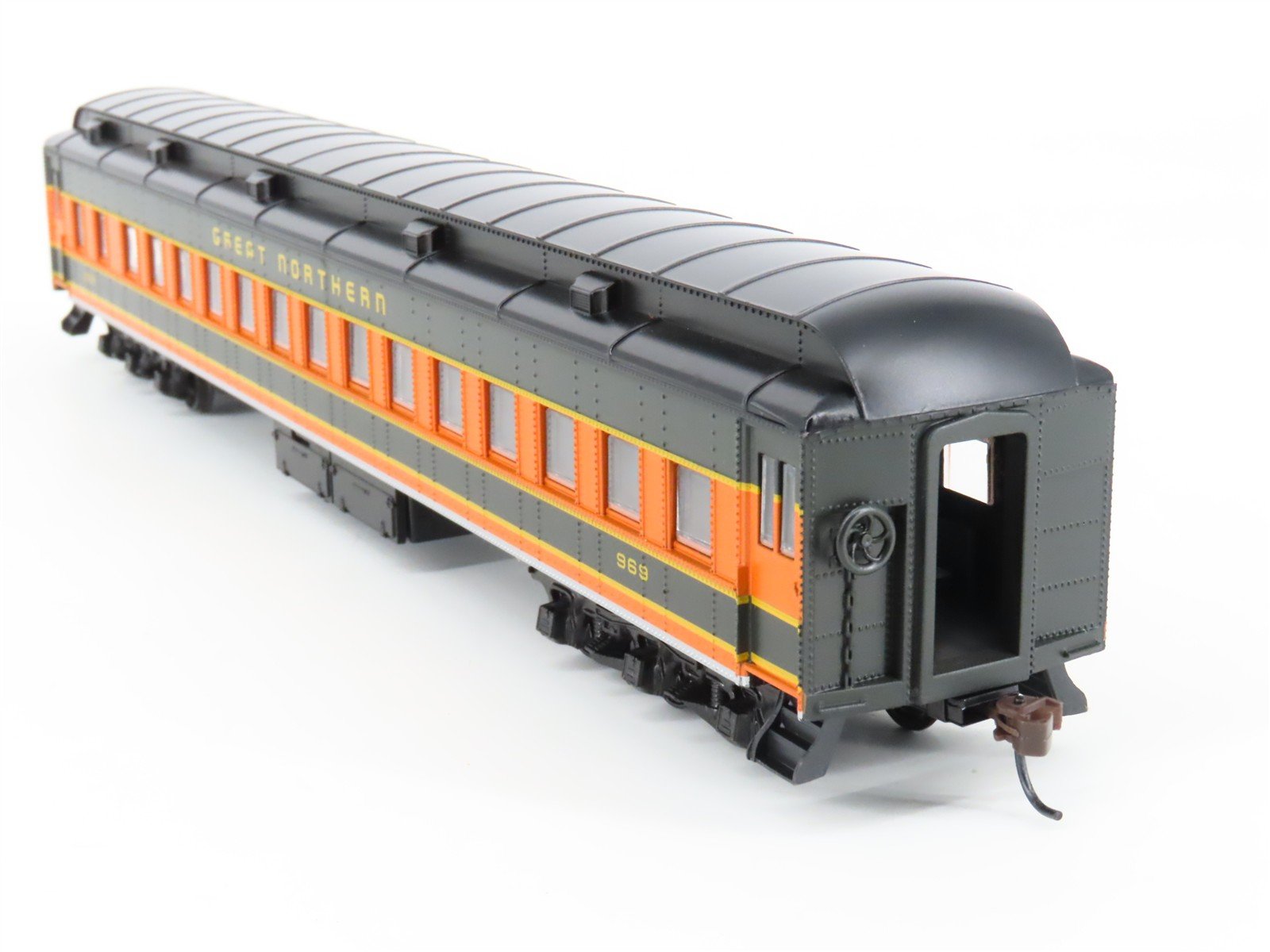 HO Scale Athearn RTR 7835 GN Great Northern Coach Passenger Car #969
