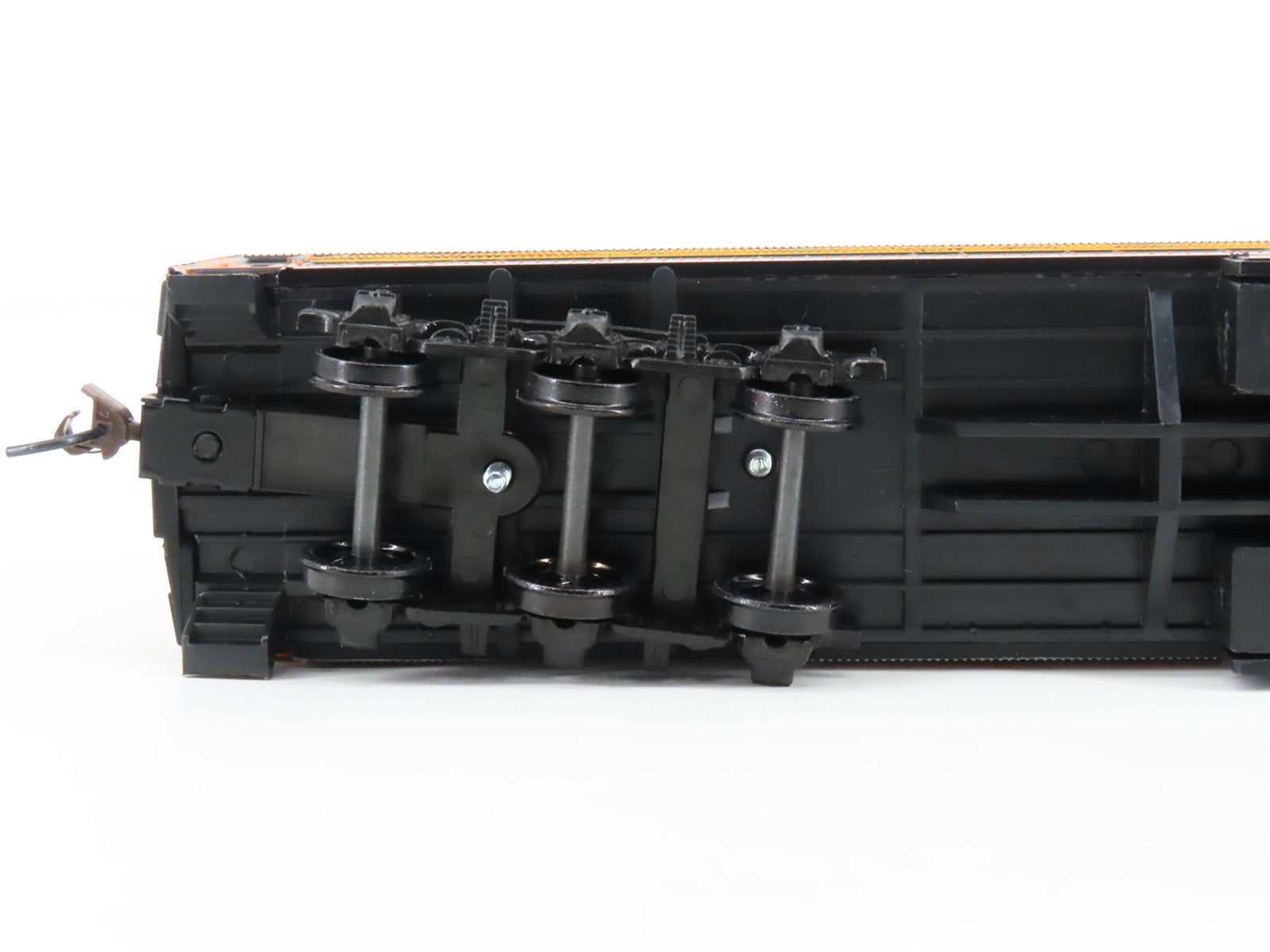 HO Scale Athearn RTR 7835 GN Great Northern Coach Passenger Car #969