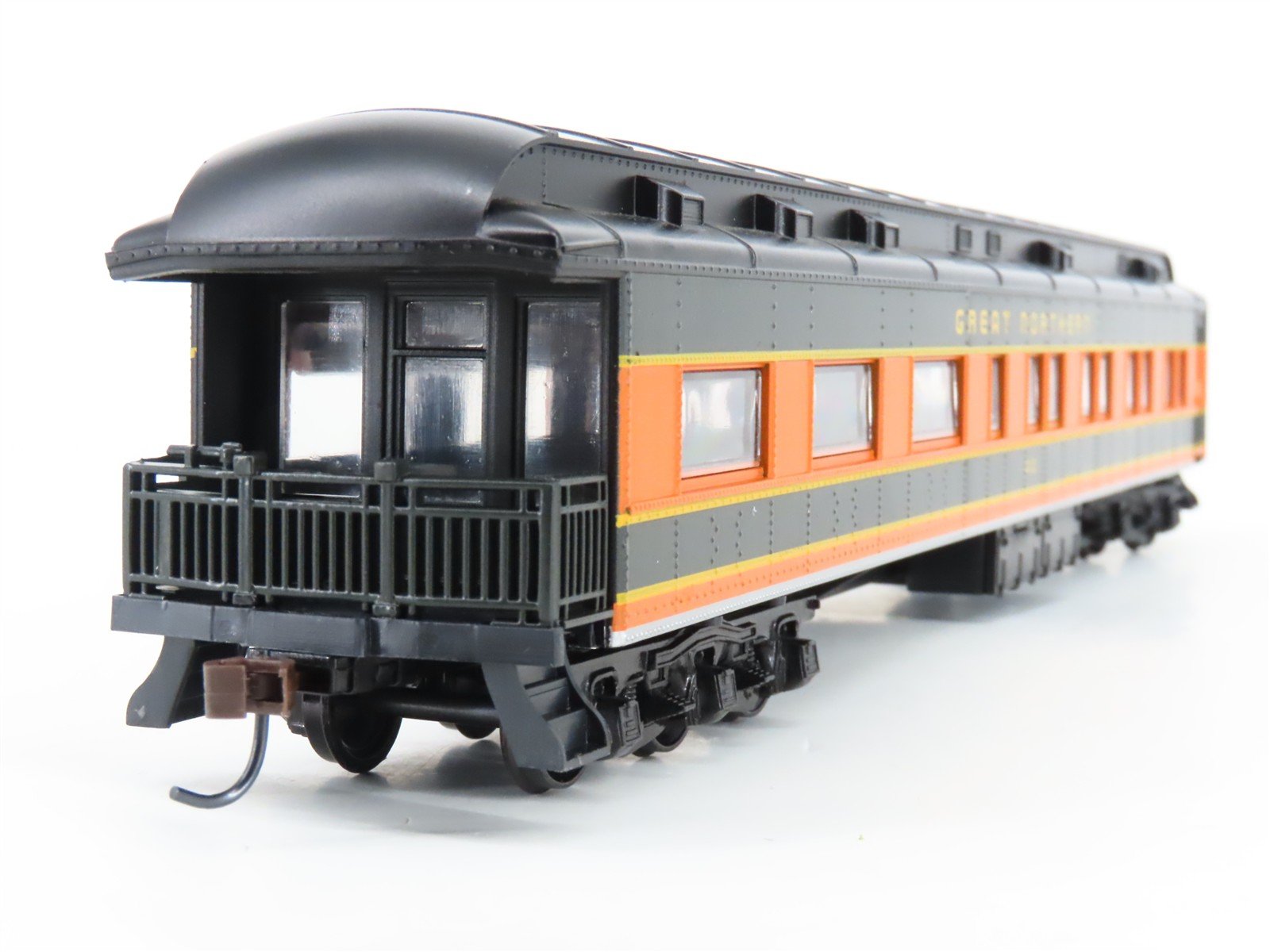 HO Scale Athearn RTR 7836 GN Great Northern Observation Passenger Car #A10