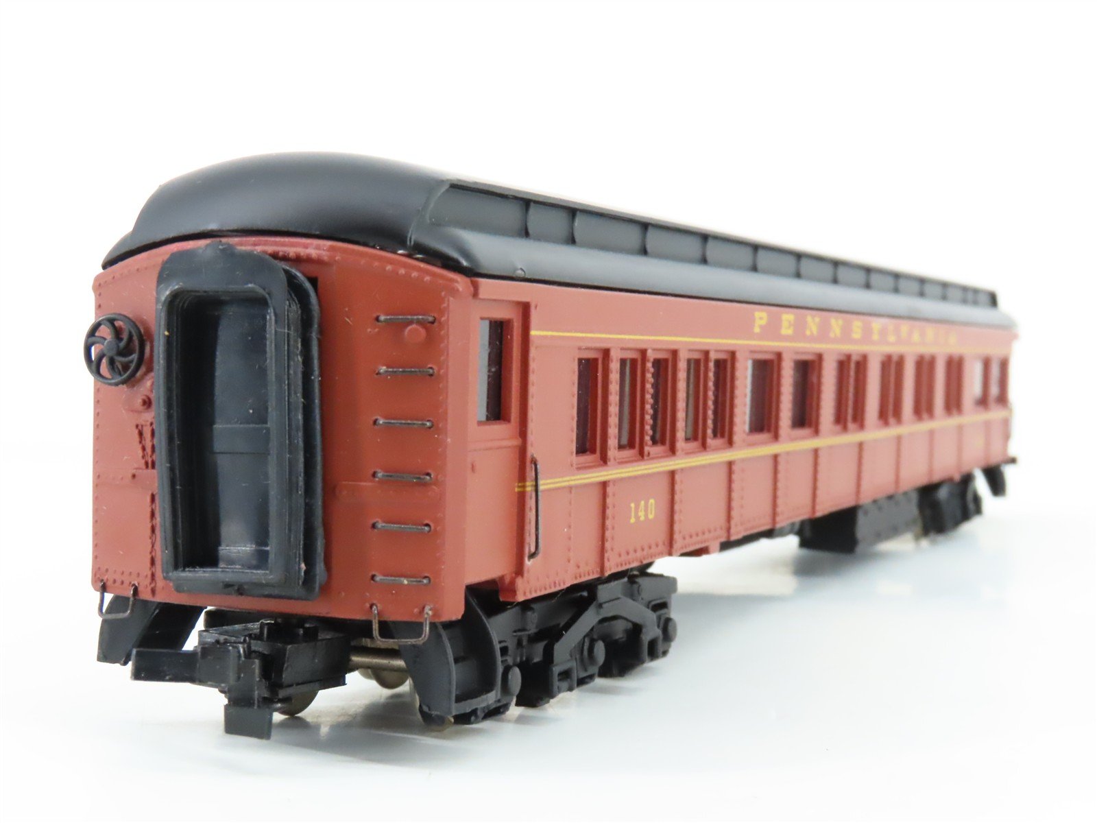 HO Scale Bachmann Spectrum 89016 PRR Pennsylvania Observation Passenger Car #140