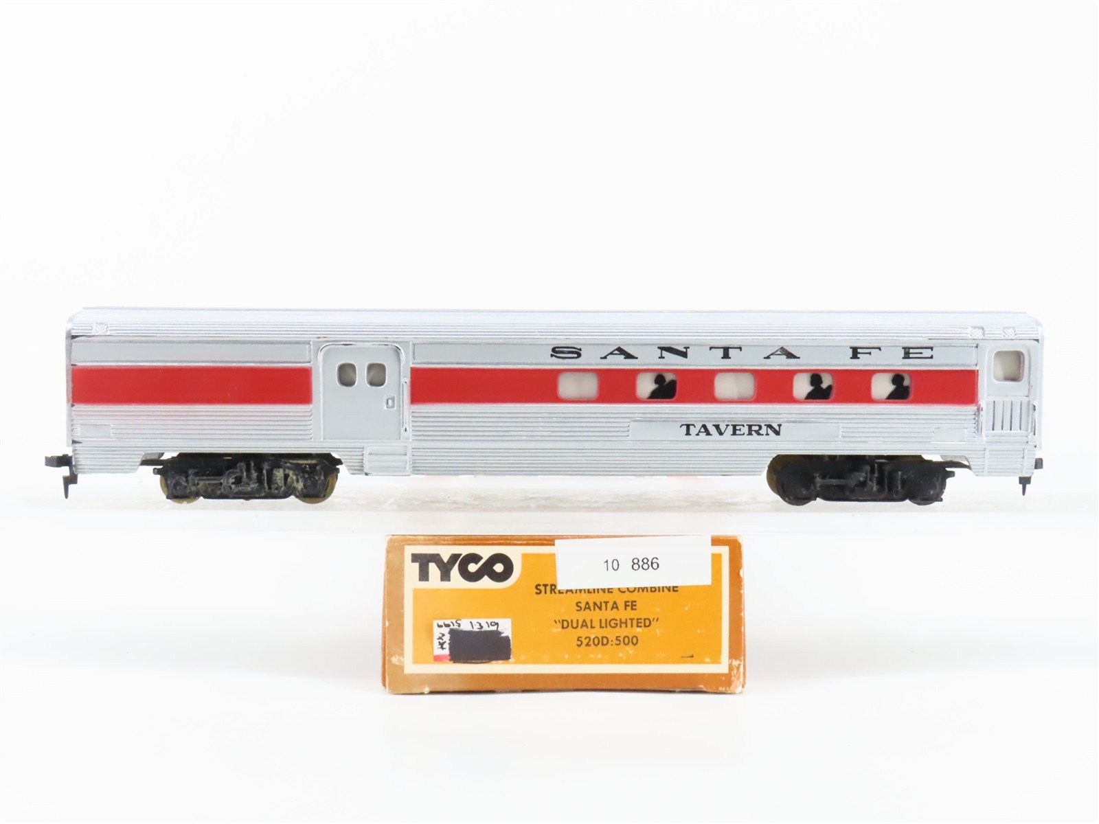 HO Scale Tyco 520D:500 ATSF Santa Fe Coach Passenger Car w/Lights