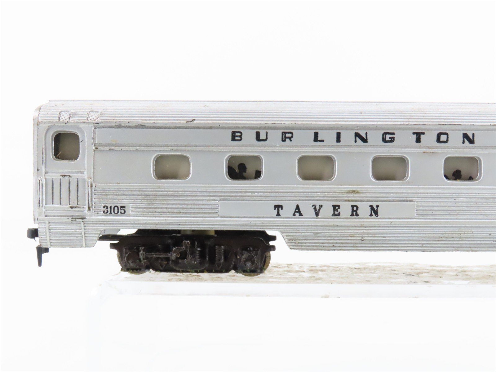 HO Scale Tyco CBW Burlington Tavern Passenger Car #3105 w/Light
