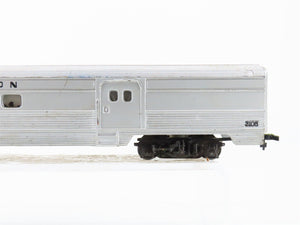 HO Scale Tyco CBW Burlington Tavern Passenger Car #3105 w/Light