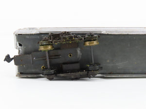 HO Scale Tyco CBW Burlington Tavern Passenger Car #3105 w/Light