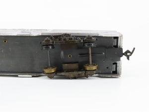 HO Scale Tyco CBW Burlington Tavern Passenger Car #3105 w/Light