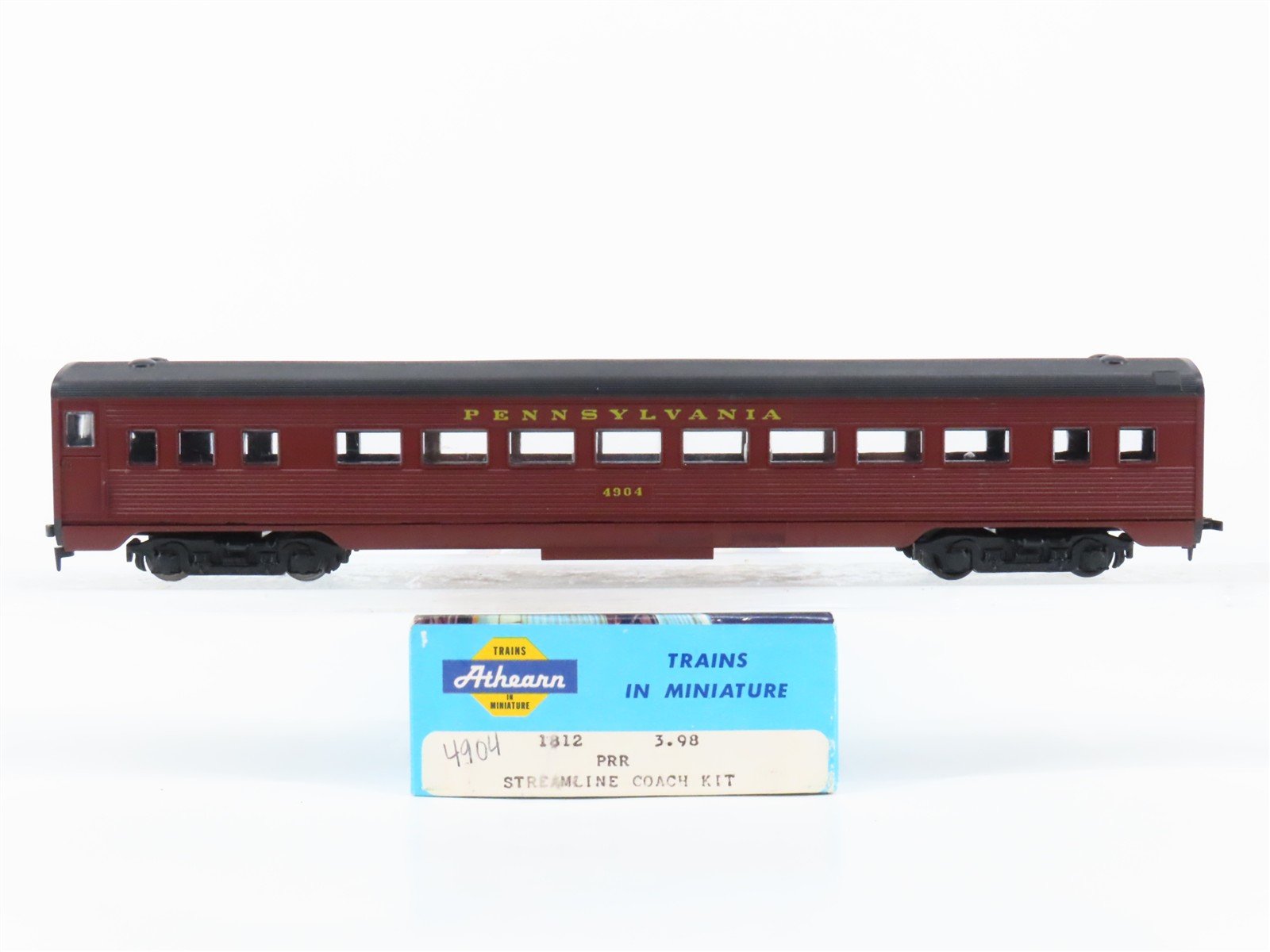 HO Scale Athearn 1812 PRR Pennsylvania Coach Passenger Car #4904