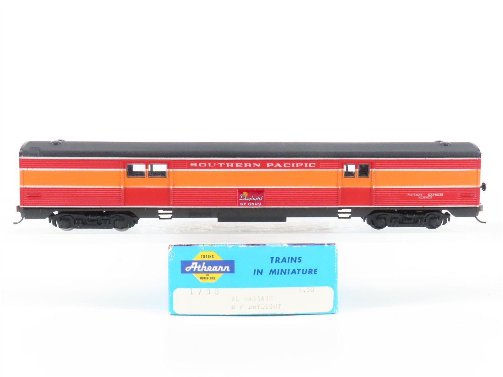 HO Scale Athearn 1788 SP Southern Pacific "Daylight" Baggage Passenger Car #6599