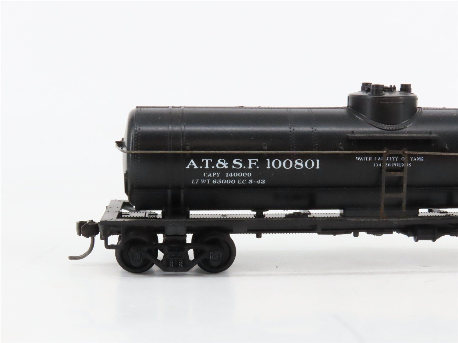 HO Scale Athearn 1574 ATSF Santa Fe Single Dome Tankcar #100801