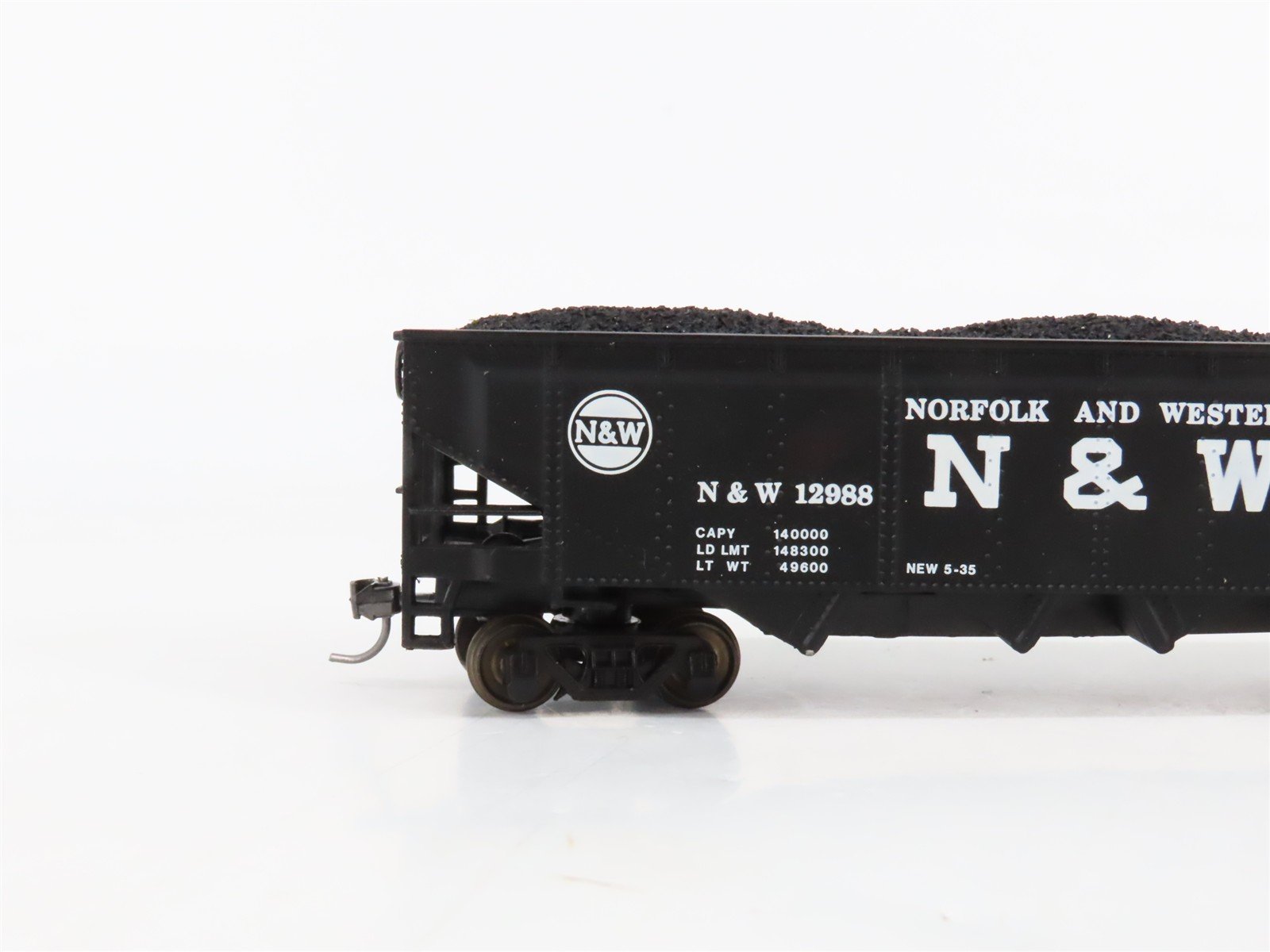 HO Scale Athearn 4444 N&W Norfolk & Western 34' 3-Bay Open Hopper #12988 wLoad