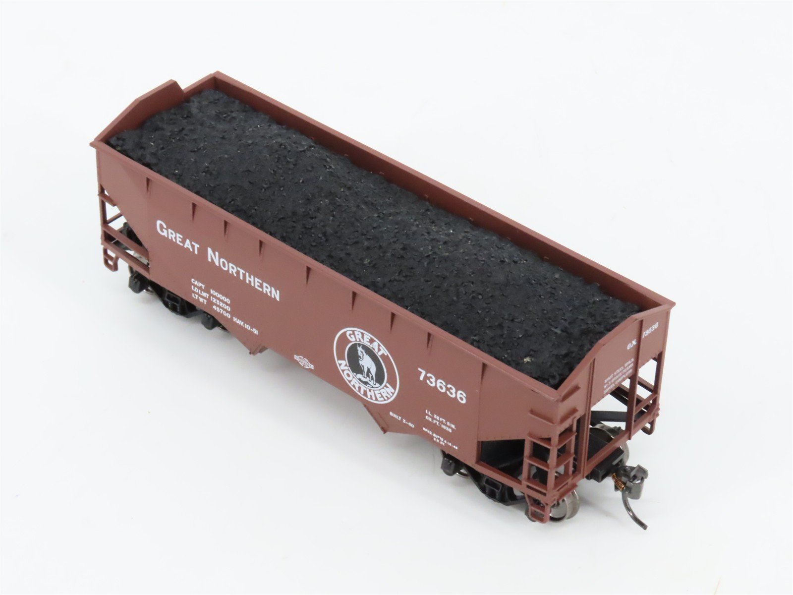 HO Scale Athearn 5405 GN Great Northern 34' 2-Bay Open Hopper #73636 wLoad