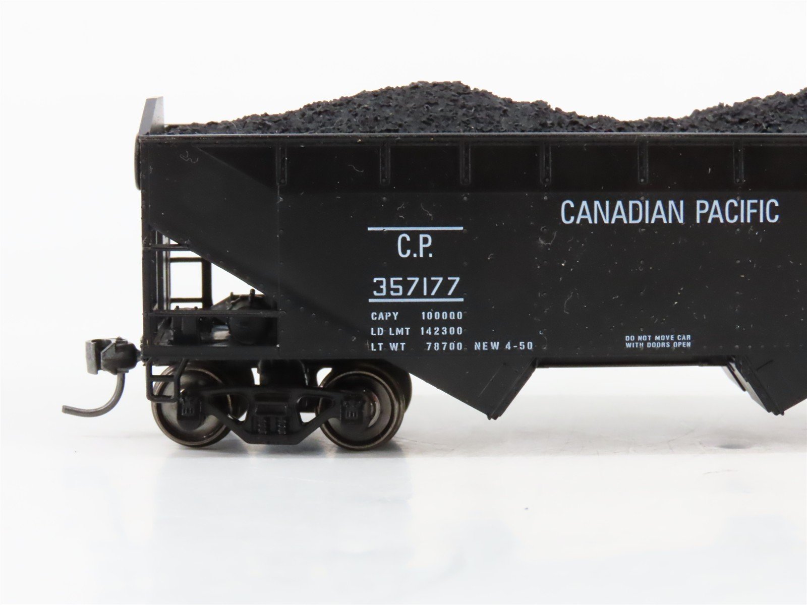 HO Scale Athearn CP Canadian Pacific 2-Bay Open Hopper #357177 w/Load