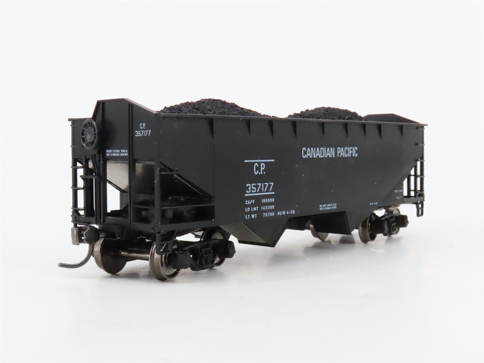 HO Scale Athearn CP Canadian Pacific 2-Bay Open Hopper #357177 w/Load