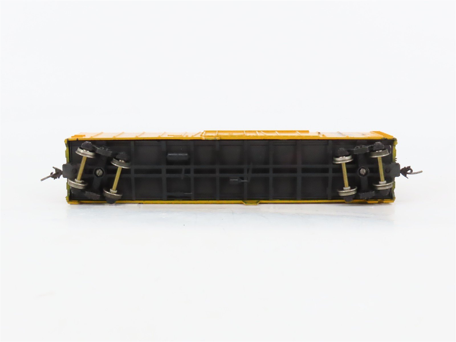 HO Scale Athearn WFCX Great Northern 50' Plug Door Boxcar #8813