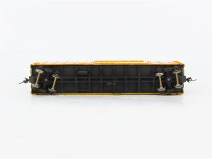 HO Scale Athearn WFCX Great Northern 50' Plug Door Boxcar #8813
